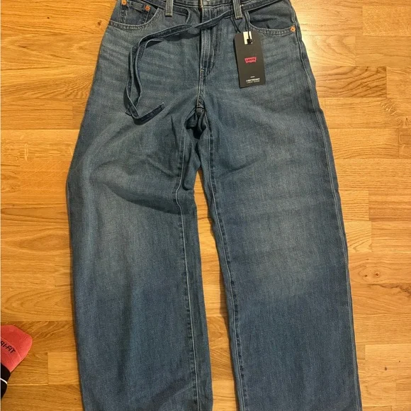 Levis XL Straight Mid-Rise Wide-Leg Tie-Waist Jeans - Picture 2 of 5